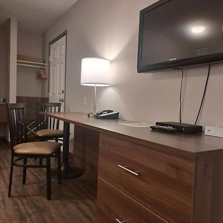 Bon Voyage Inn Prince George Dış mekan fotoğraf