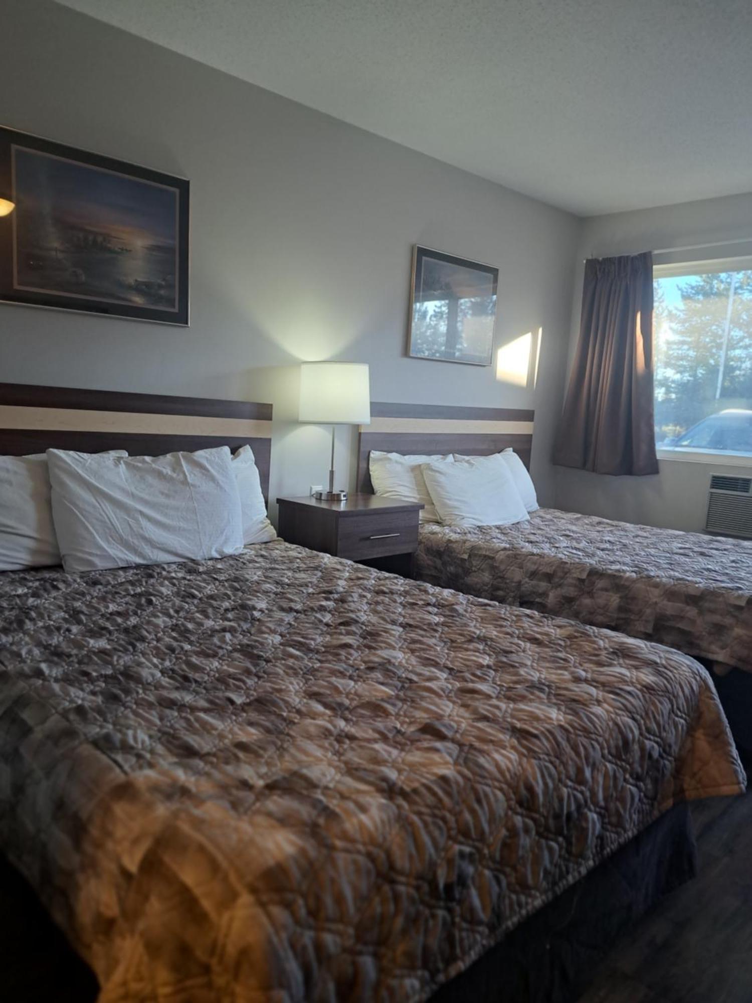 Bon Voyage Inn Prince George Dış mekan fotoğraf